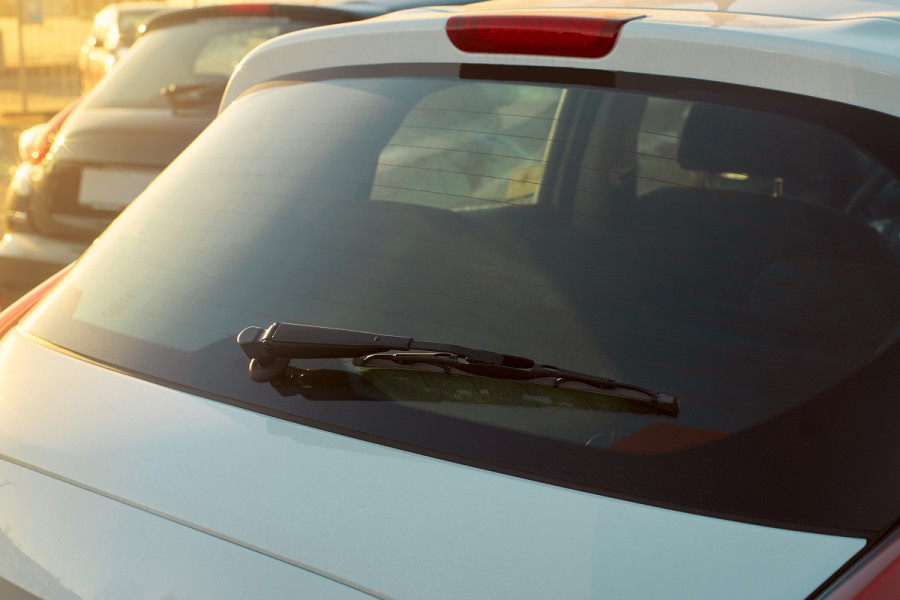Auto-Tönungsfolie BLACK PLUS incl Montagewerkzeug/Zub ABG incl Sonnenschutz 