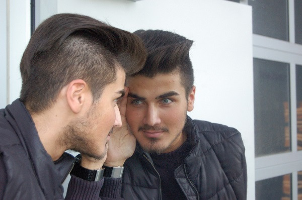 spiegelfolie spionspiegelfolie trickspiegel verhörraum